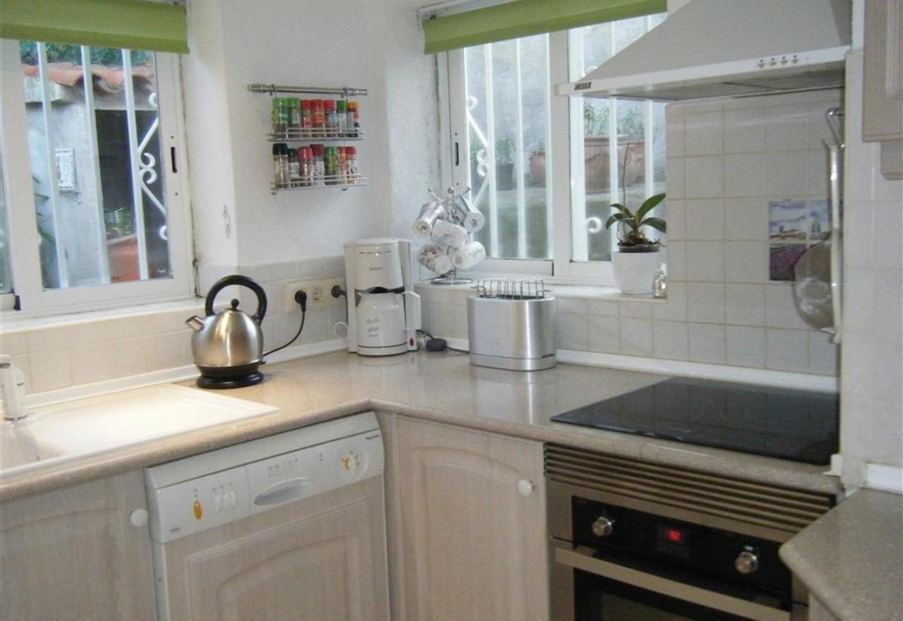 Casa Jazmin Villa Roses Eksteriør bilde